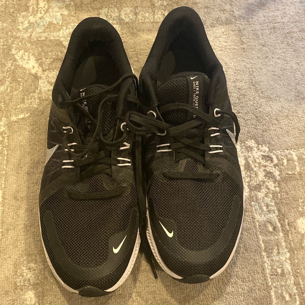 nike quest sneakers